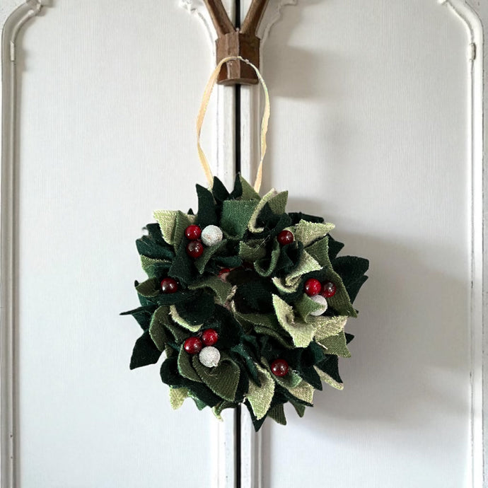 3 Berry Modern Proddy Wreath