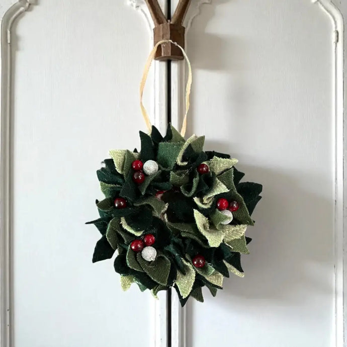 3 Berry Modern Proddy Wreath