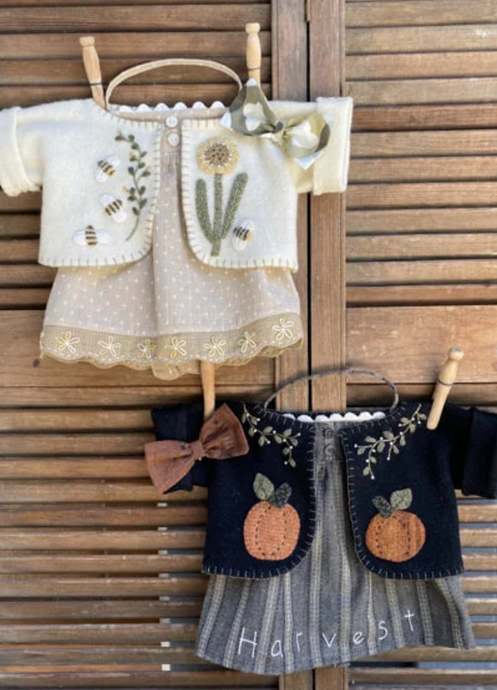 #412 Ms. Merry Beary Clothing Set