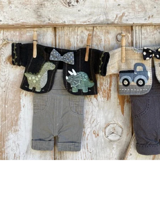 #415 Harry Beary Waredrobe