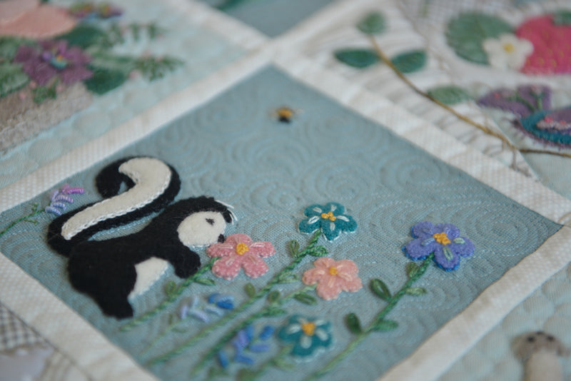 Load image into Gallery viewer, Spring Quilt Block of the Month - Registration
