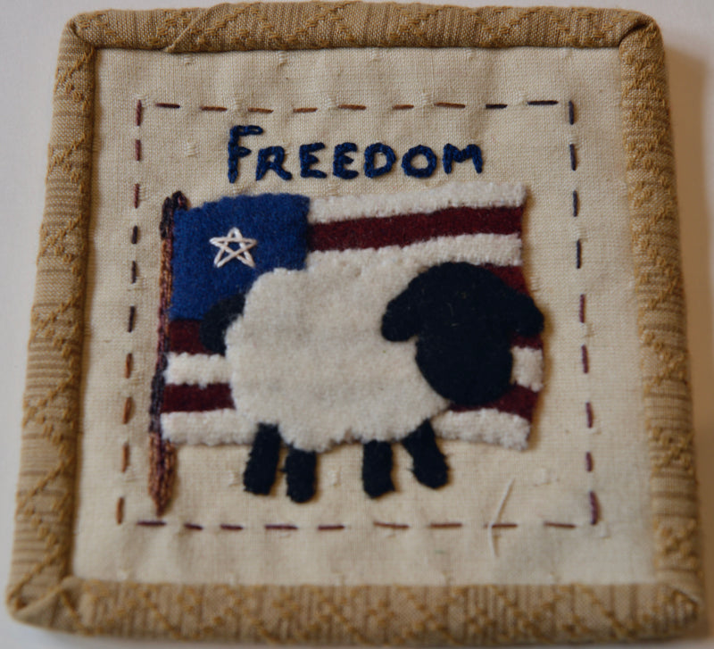 Load image into Gallery viewer, Little Darling - All American (July)
