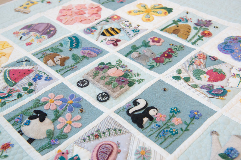 Load image into Gallery viewer, Spring Quilt Block of the Month - Sign Up
