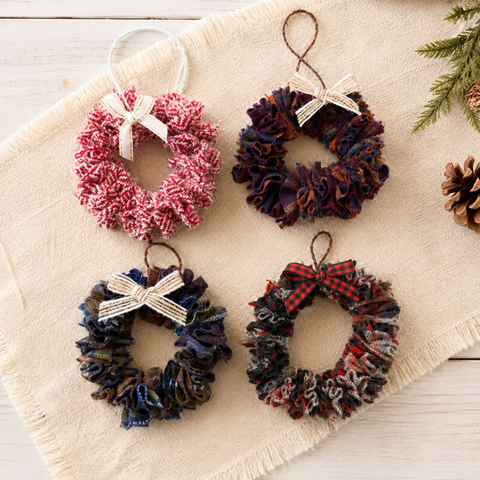 Mini Scrappy Wool Wreath FREE Download