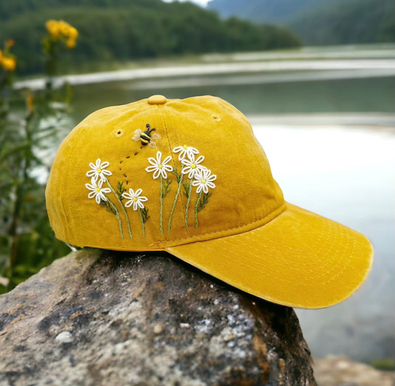 Load image into Gallery viewer, Bee and Daisies Embroidery Hat
