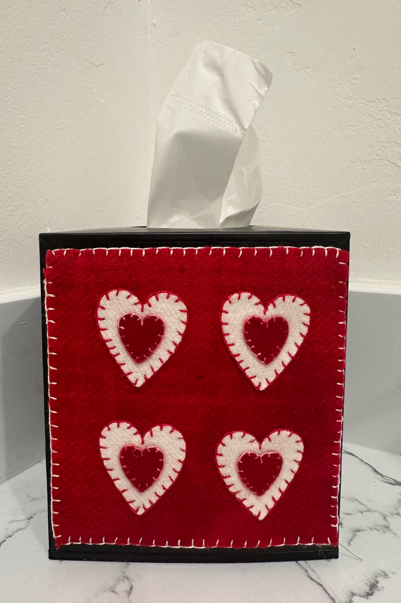 Load image into Gallery viewer, Heart Metal Tissue Box Cover
