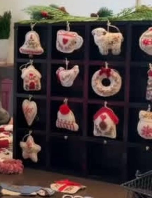 Linen Ornaments Display