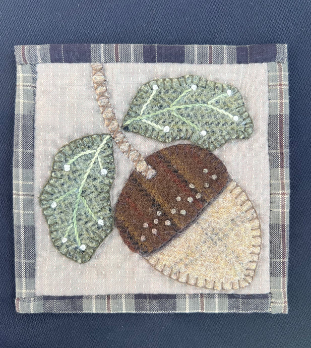 Quilt Mini Acorn