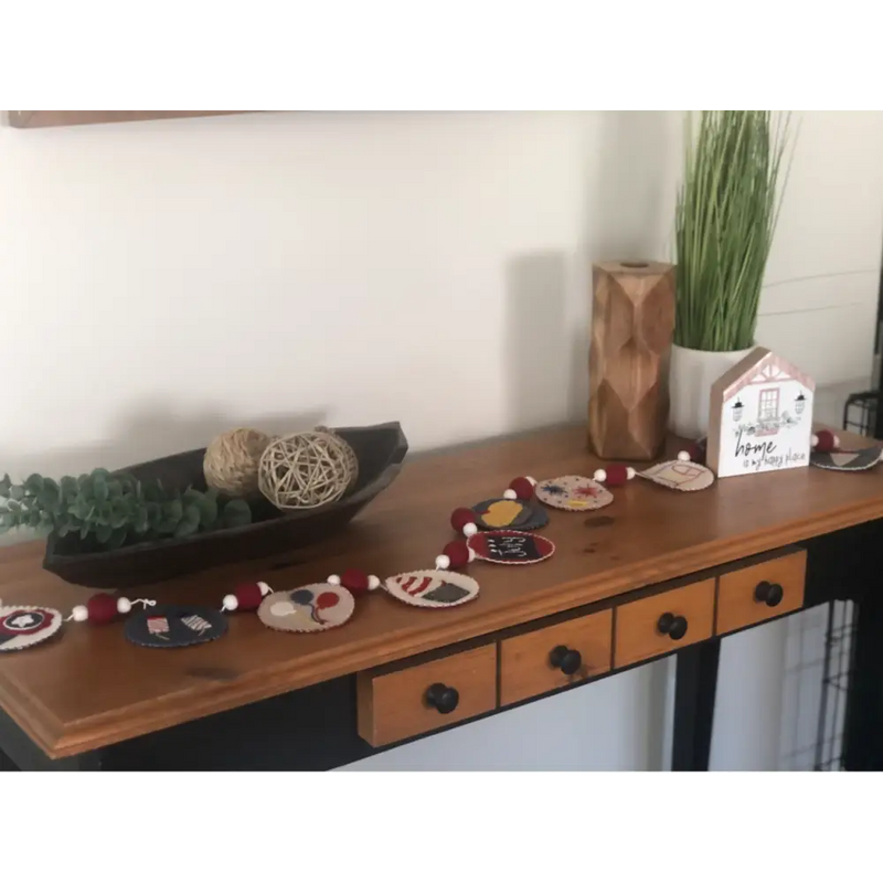 Load image into Gallery viewer, Americana Garland - Default
