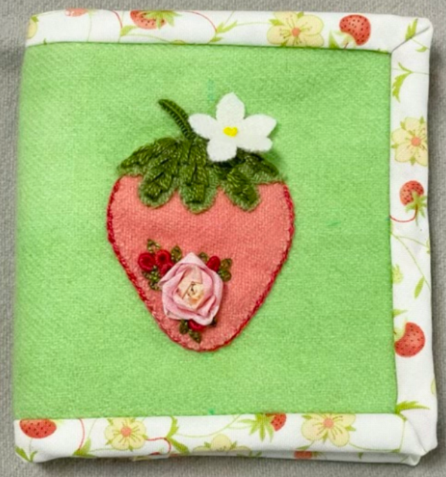 Berry Sweet Needle Keep Kit - Kit and Pattern - Default