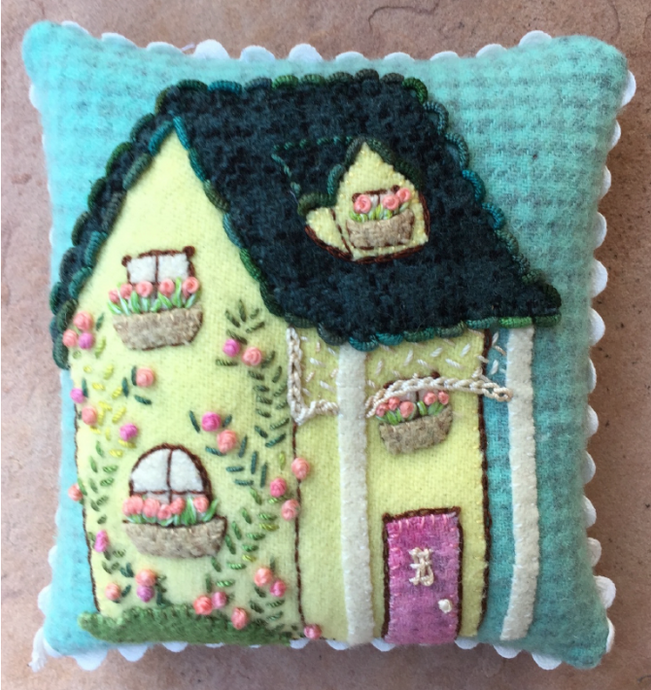 Blooming Cottage Pincushion - Pattern - Default