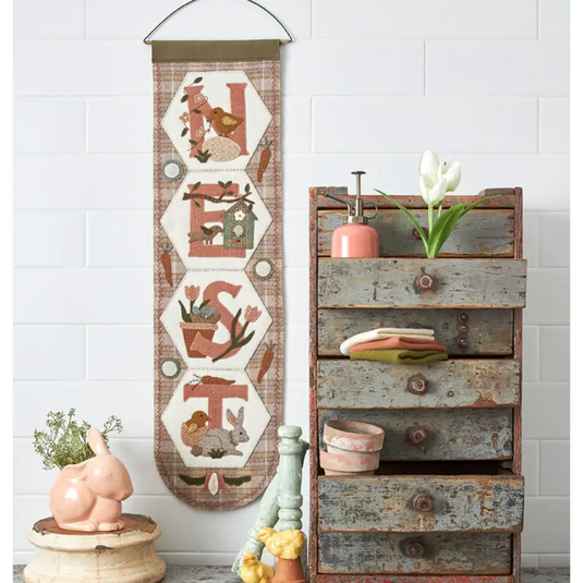 Hexi Door Greeter- April - Pattern - Default