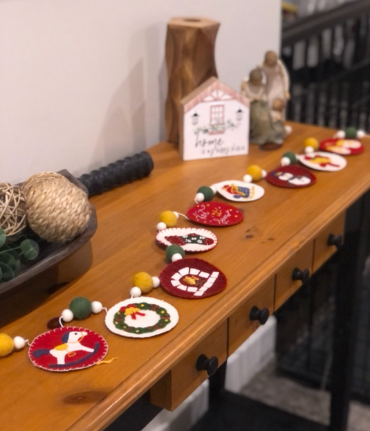 Holiday Magic Garland - Default