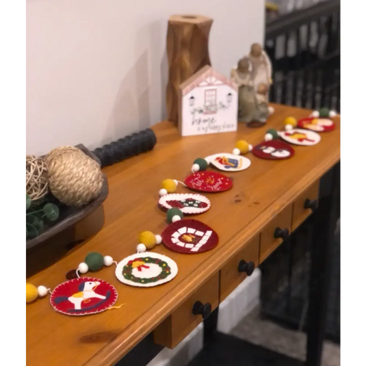 Holiday Magic Garland - Default
