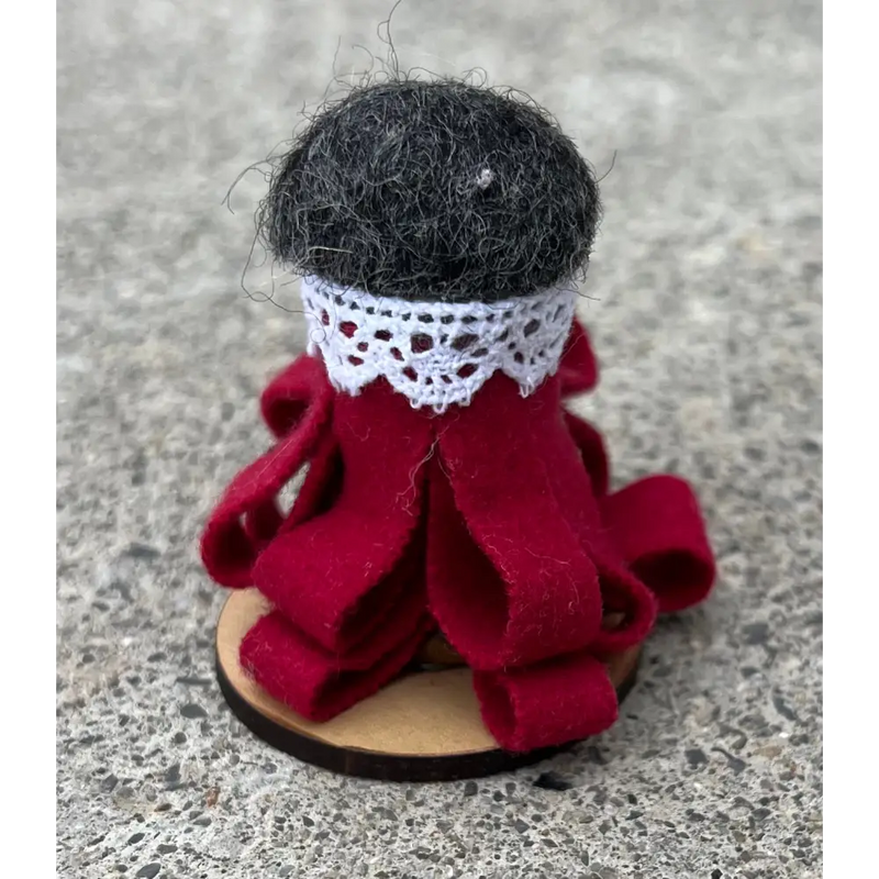 Load image into Gallery viewer, Spring Spool Pincushions
