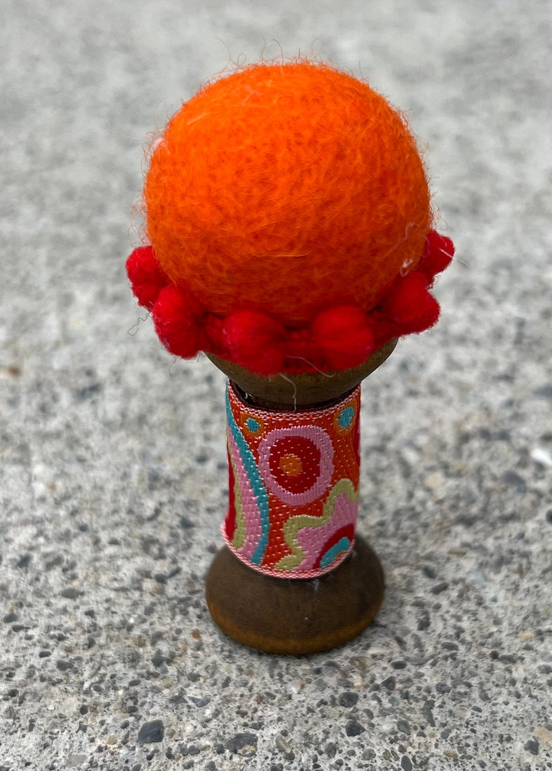 Load image into Gallery viewer, Spring Spool Pincushions
